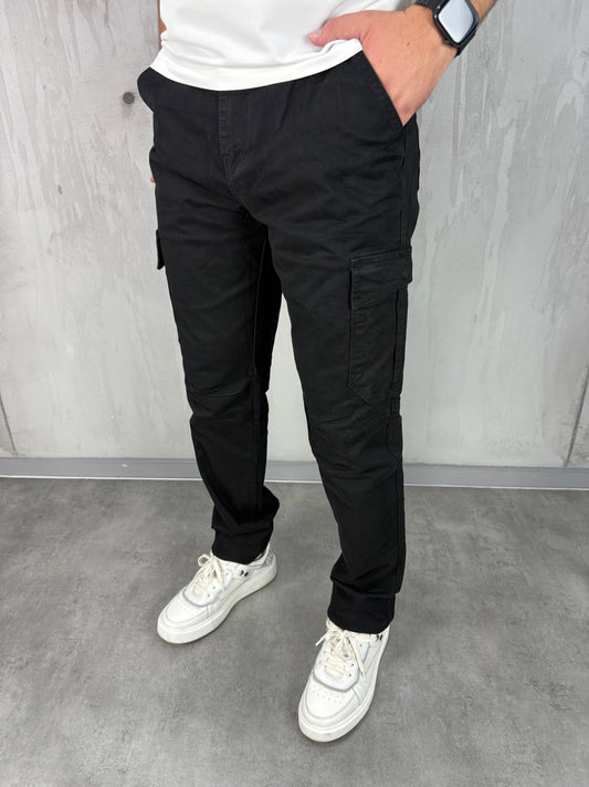 Regular classic fit black