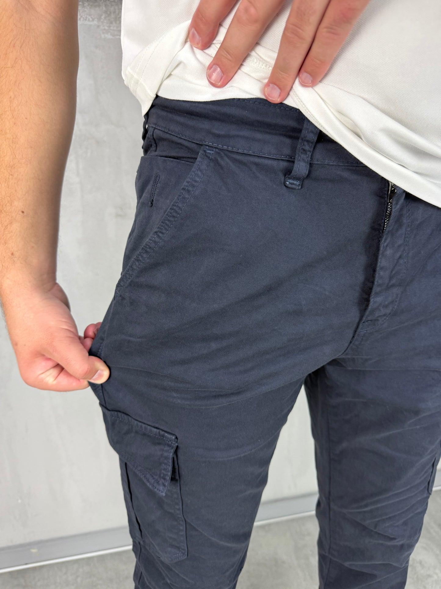 Regular classic fit navy blue