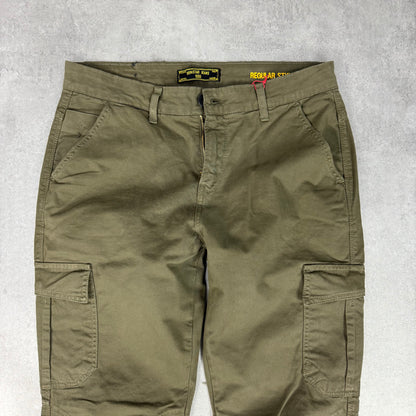 Regular classic fit green