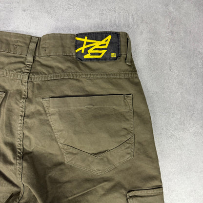 Regular classic fit green